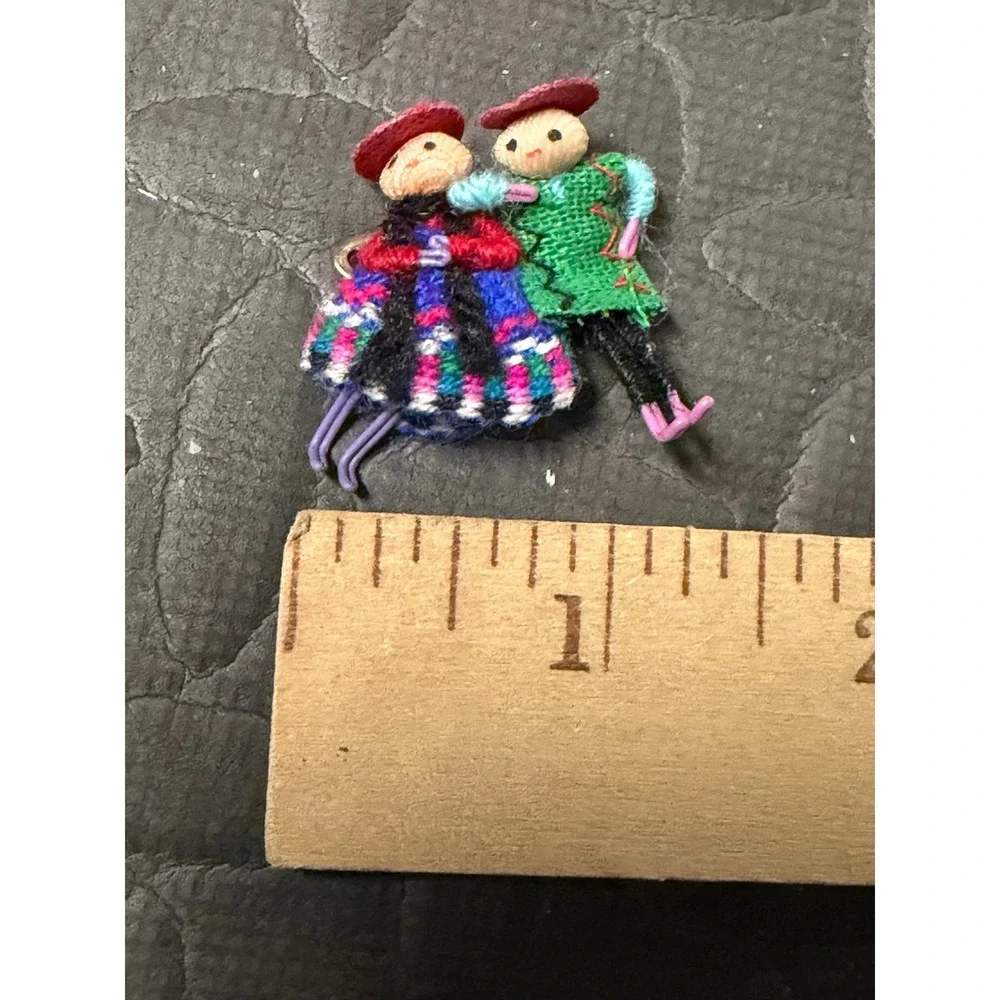 Worry Doll Pin Brooch Pin Guatemalan Folk Art Jewelry Vintage Dancing Couple